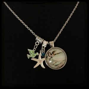 🆕✅ CHAIN NECKLACE WITH THREE CHARMS